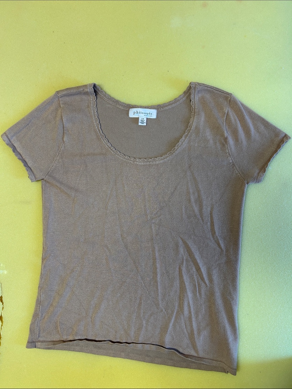 Philosophy Short Sleeve Scoop Neck Tee in Mauve Taupe